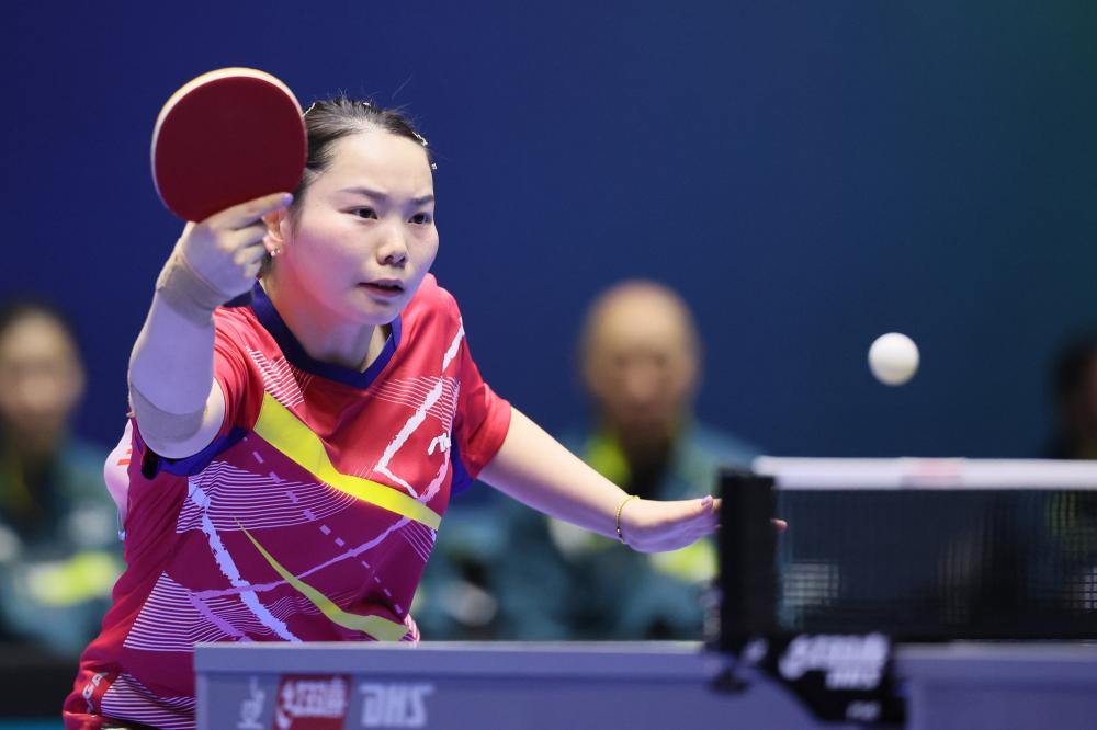 而必須站在 而必須站在